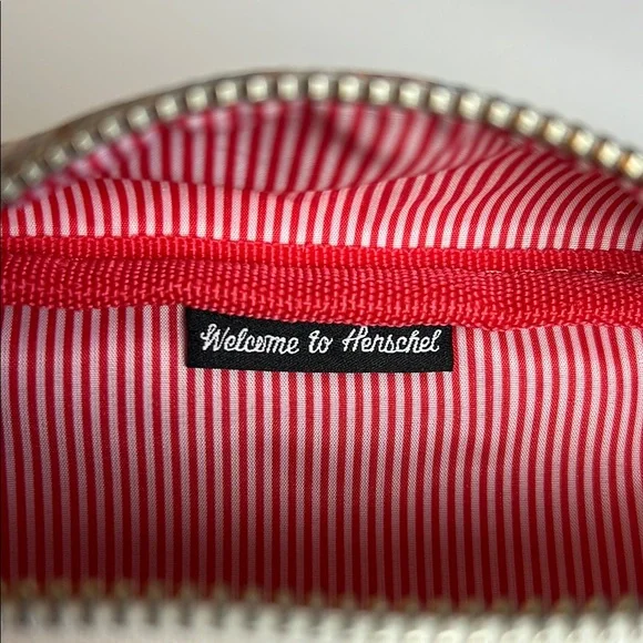 Herschel Supply Co. Fifteen Hip Pack Crossbody Bag Floral Blue Adjustable Strap - Picture 4 of 8